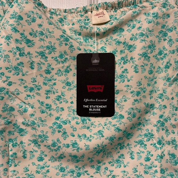 Levi’s Yvie The Statement Blouse Crop Top Floral Puff Sleeve. Size M - Picture 2 of 7